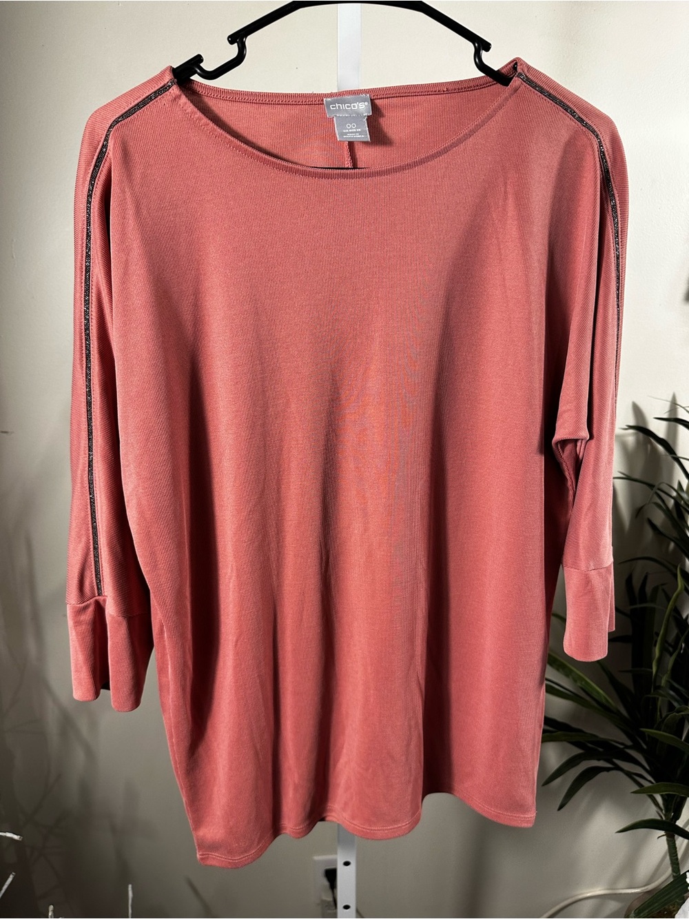 N201. Chico’s Dusty Rose Modal Dolman Tunic Top Size 00 XS Embellished Sleeve